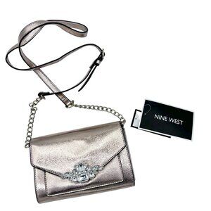 Nine West Metallic Crossbody Bag With Chain Strap & Jewel Detail NWT